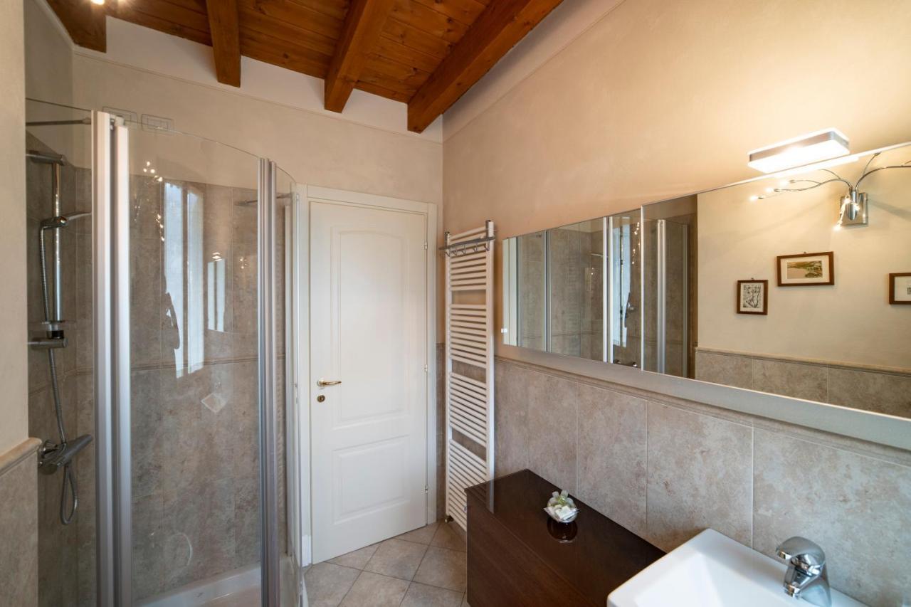 Romantic Lake View House Sulzano Exterior photo